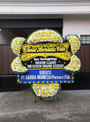 Papan Bunga Duka di Takofi